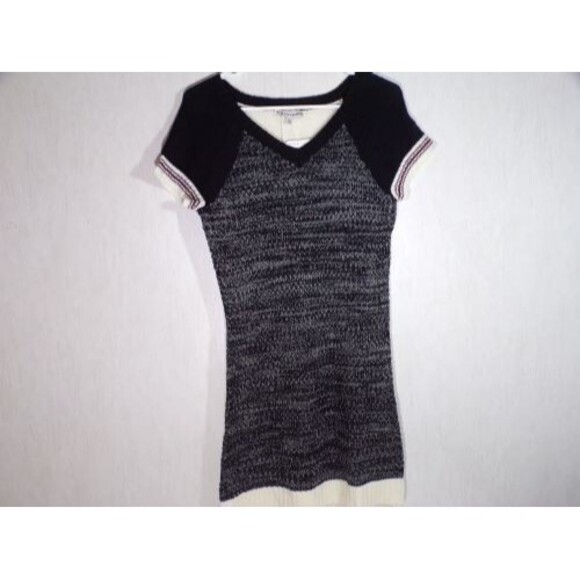 Made For Me To Look Amazing Juniors Girls Sweater Dress Size L Large NWT - Picture 1 of 5